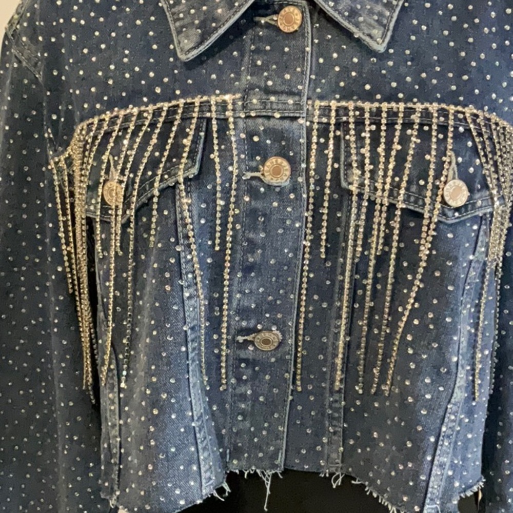 🎉HOST PICK🎉 NWT Studded Denim J Jacket With Rhinestone Fringes - Size Medium - Picture 3 of 8